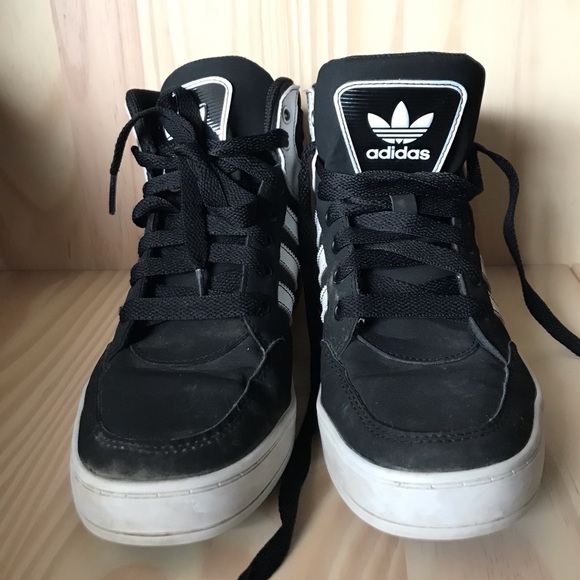 Adidas Mens Hard Court Hi Block Sneaker - Picture 2 of 5